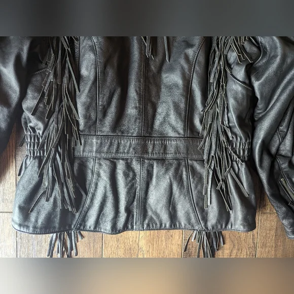 Harley Davidson Women Large MIRAGE Black Leather Fringe Jacket w/ Metal Emblem